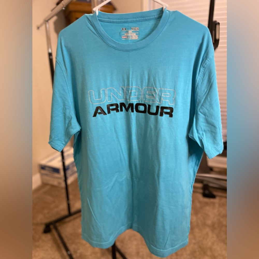 Under Armour Heat Gear - Short Sleeve Tee